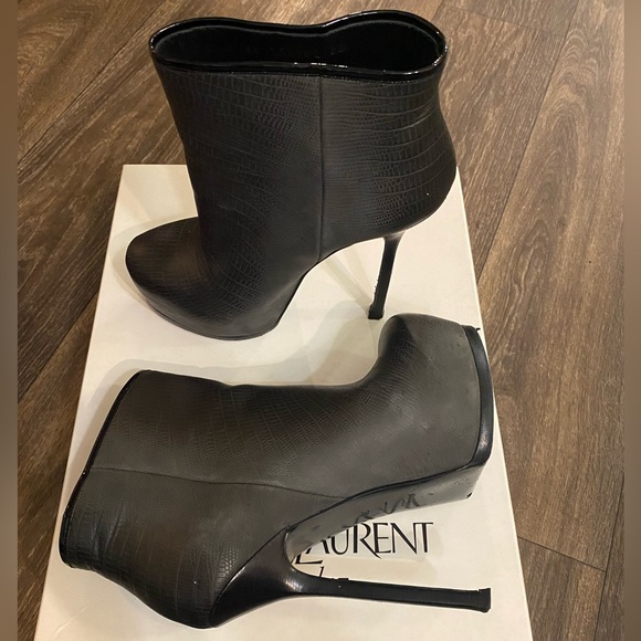 YSL Stunning Rounded Toe Platform Booties! - Picture 3 of 11